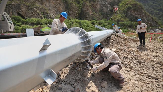 奥斯梅恩本场数据：1次射门即进球，13对抗仅4成功，评分7.2分